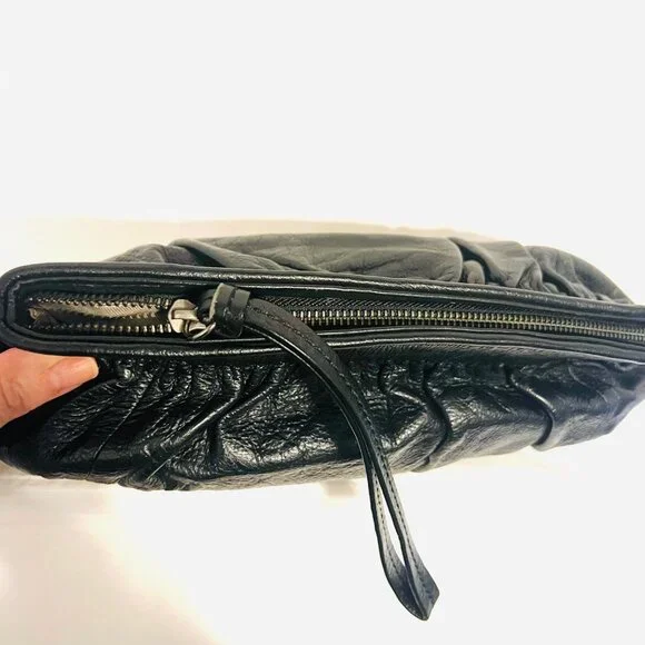 Banana Republic Black Soft Cow Leather Clutch/Wristlet Purse-Roomy-Zip Up-Prom - Picture 7 of 13
